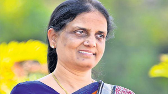 Sabitha Indra Reddy : సబితా ఇంద్రారెడ్డి సన్నిహితుడి ఇంట్లో భారీగా డబ్బు..! ఎన్నికల కోసమేనా..?