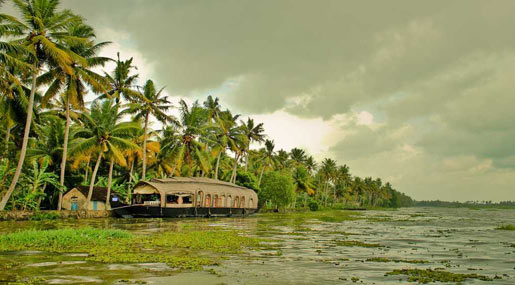 Kumarakom : కుమరకోమ్ అందాలు.. విహారానికి కేరాఫ్ అడ్ర‌స్‌..