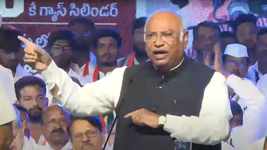 Mallikarjun Kharge : బీఆర్ఎస్, బీజేపీ మధ్య రహస్య బంధం.. కాంగ్రెస్ నే గెలిపించాలని ఖర్గే పిలుపు..