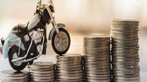 Two Wheeler Loan: టూ వీలర్ కోసం లోన్ తీసుకుంటున్నారా ? ఒక్కసారి ఇవి ఆలోచించండి..