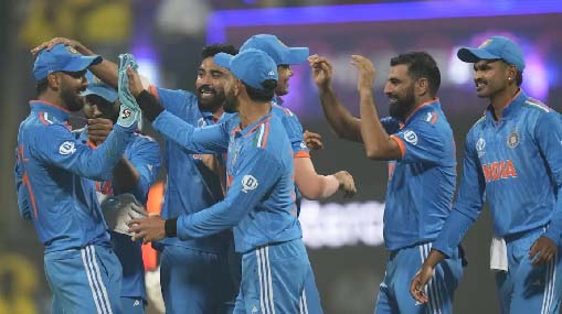 India vs New Zealand Match : మరో 30-40 రన్స్ తక్కువ చేసుంటే పరిస్థితేమిటి?