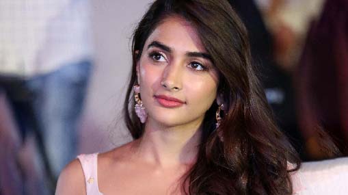 Pooja Hegde : నిర్మాతలకు హార్ట్ ఎటాక్ తెప్పిస్తున్న పూజా.. అసలు కారణం ఇదేనా..?