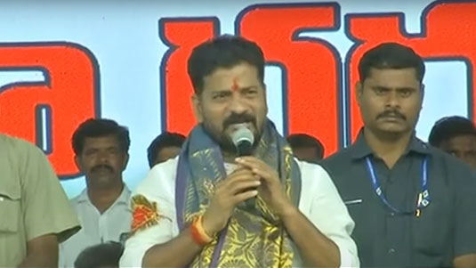 Revanth Reddy :  రైతుల కోసం ఆ పని చేస్తే పోటీ నుంచి తప్పుకుంటా.. కేసీఆర్ కు రేవంత్  మరో సవాల్..