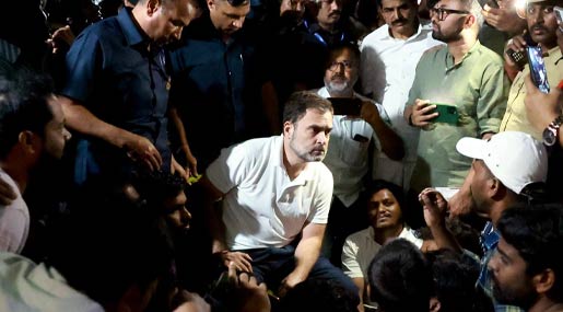 Rahul Chitchat : స్టూడెంట్స్ తో రాహుల్ చిట్ చాట్.. అన్నీ లీకులే.. పరీక్షల్లేవ్..