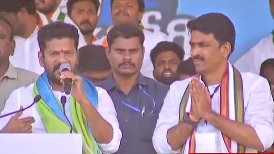 Nagarkurnool Congress Meeting :  ఓట్లు కొని అందలం ఎక్కాలని కలలు.. కేసీఆర్ పై రేవంత్ రెడ్డి విమర్శనాస్త్రాలు..