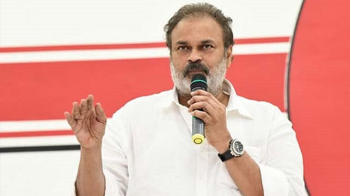 Naga Babu : రాజకీయ పదవులపై ఆసక్తి లేదు.. ఎంపీగా పోటీ చేస్తున్నాననేది అవాస్తవం..