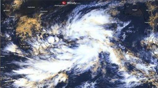 Cyclone michaung update :తుపాన్ బీభత్సం.. చెన్నైకి ఆగిపోయిన రాకపోకలు