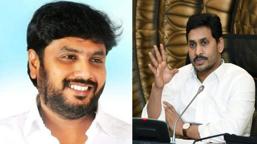 Gajuwaka Politics : వైసీపీలో ట్విస్ట్.. రాజీనామా తూచ్.. వెనక్కి తగ్గిన తండ్రీకొడుకులు..