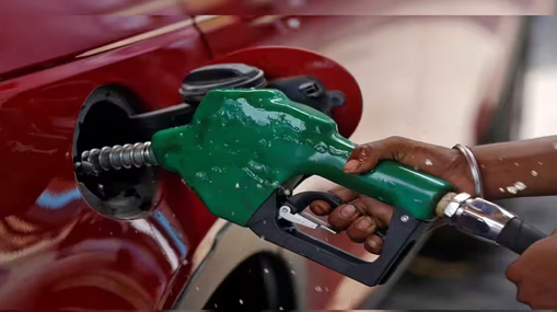 Petrol-Diesel Price: గుడ్ న్యూస్.. భారీగా తగ్గనున్న పెట్రోల్, డీజిల్ ధరలు