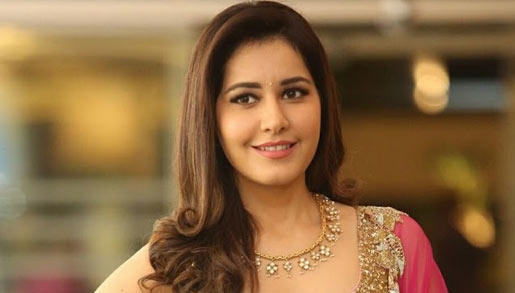 Raashii Khanna : ఓ సెల్ఫీ.. హీరోయిన్‌ను చేసింది!