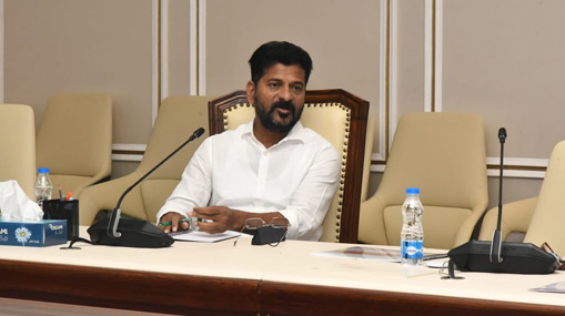 Cm Revanth Reddy: సీఎం రేవంత్ రెడ్డి సంచలన నిర్ణయం.. కాన్వాయ్ పై పోలీసులకు కీలక ఆదేశాలు…