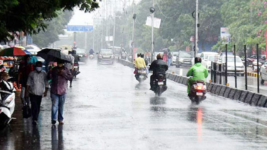 Telangana Weather: తెలంగాణపై మిగ్ జాం ఎఫెక్ట్.. ఈ జిల్లాలకు భారీ వర్షసూచన