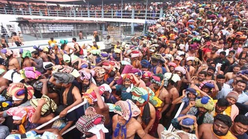 Sabarimala: శబరిమలలో భక్తులపై లాఠీచార్జ్.. శరణుఘోష వినేదెవరు ?