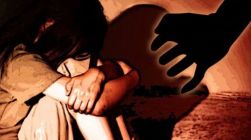 Rape Attempt : ఛీ..ఛీ.. వీడసలు తండ్రేనా..? కన్న కూతురిపై అత్యాచారం..