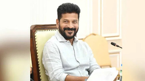 CM Revanth Reddy : కొత్త ఓటర్ల నమోదుపై ఫోకస్ పెట్టండి.. పార్టీ నేతలకు సీఎం రేవంత్‌ రెడ్డి సందేశం..