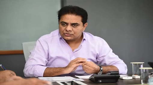 KTR : లోక్ సభ ఎన్నికల బరిలో కేటీఆర్.. ఆ స్థానం నుంచి పోటీ..