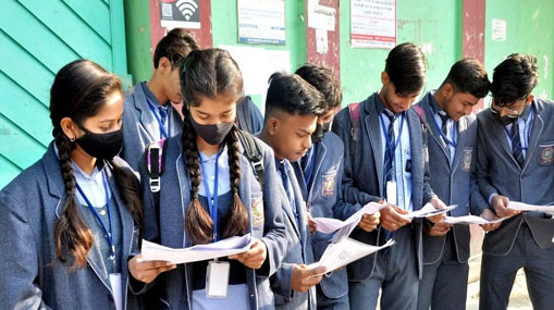 CBSE Exams: CBSE 10,12 పరీక్షల షెడ్యూల్ తేదీలు మార్పు.. తాజా టైం టేబుల్ ఇదే..