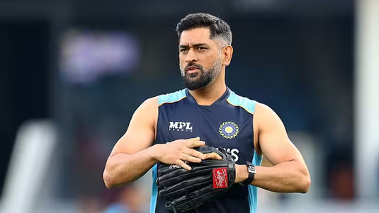 Defamation Case On MS Dhoni : ధోనీపై ఢిల్లీ కోర్టులో పరువు నష్టం దావా.. రేపే విచారణ..