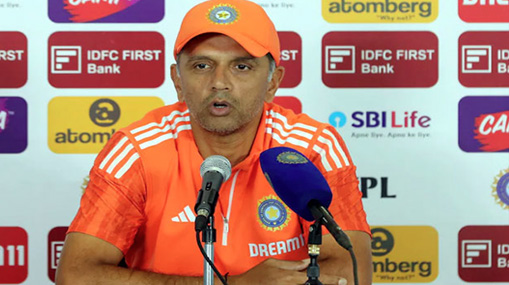 Rahul Dravid : కుర్రాళ్లకి ఇంకా సమయం ఇవ్వాలి.. ఓటమిపై స్పందించిన రాహుల్ ద్రవిడ్..!