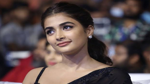 Pooja Hegde: ఆ కారణంగా మరో భారీ చిత్రాన్ని మిస్ చేసుకున్న బుట్టబొమ్మ..?