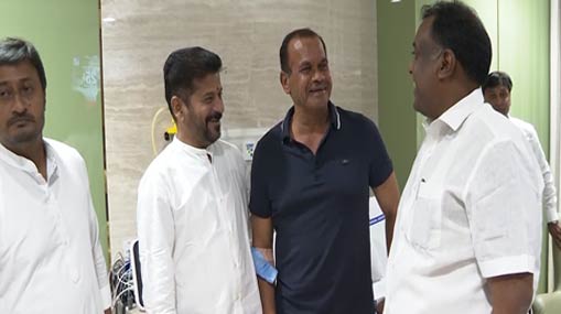 CM Revanth Reddy : యశోద ఆస్పత్రిలో మంత్రి కోమటిరెడ్డి.. సీఎం రేవంత్ రెడ్డి పరామర్శ..