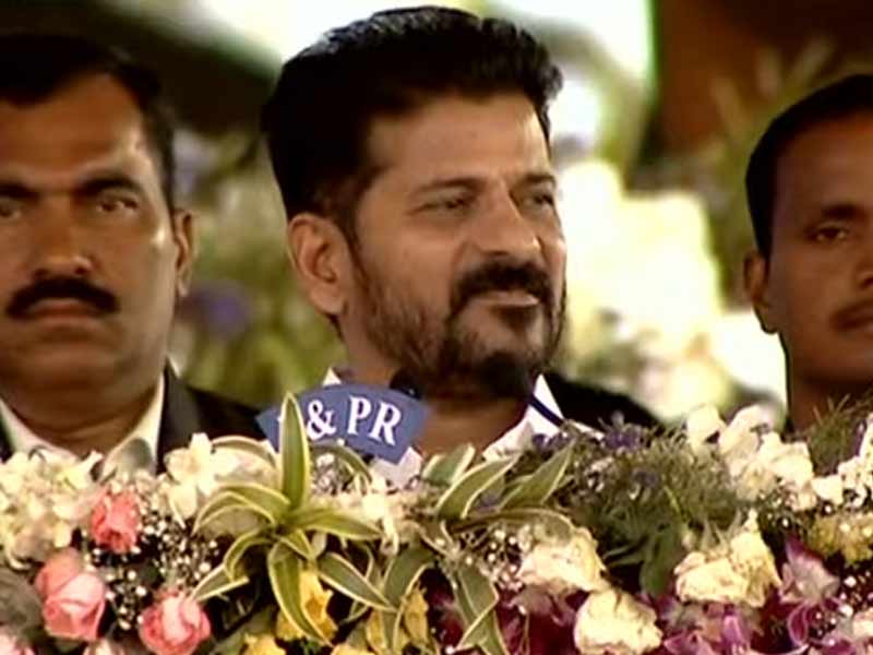 CM Revanth Reddy: నిరుద్యోగులు ఆందోళన పడొద్దు.. సమస్యను పరిష్కరిస్తాం.. సీఎం రేవంత్ హామీ