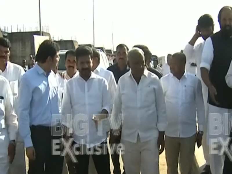 CM Revanth Reddy @  Medigadda Barrage: మేడిగడ్డకు   చేరుకునున్న రేవంత్ బృందం.. కుంగిన పిల్లర్లను పరిశీలించిన నేతలు