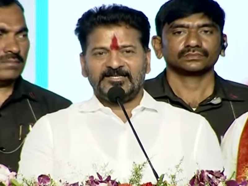 Revanth Reddy Speech @ Kodangal: యుద్ధం మిగిలే ఉంది.. టార్గెట్ 14 ఎంపీ సీట్లు!