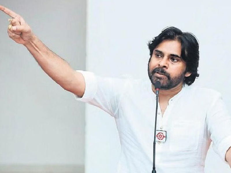 Pawan Kalyan in AP Elections: పవన్ కల్యాణ్ భీమవరం టూర్ .. అక్కడ నుంచే పోటీకి సన్నద్ధం!