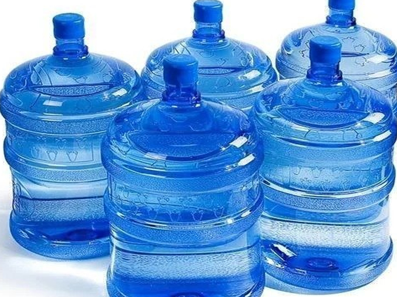 Water Cans : వాటర్ క్యాన్స్‌లో నీరు తాగుతున్నారా..?