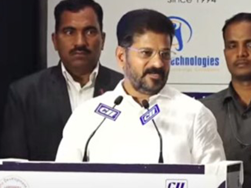 CM Revanth Reddy: ఓఆర్ఆర్ హైదరాబాద్ కు లైఫ్ లైన్.. ఆర్థిక ప్రగతే లక్ష్యం