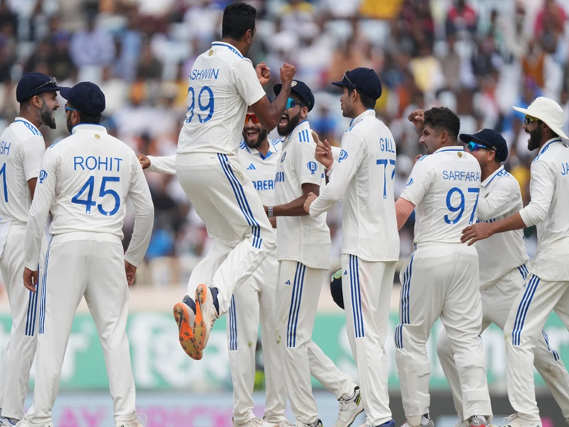 India Vs England  4th Test Live Updates: గెలుపు ముంగిట టీమిండియా.. విజయానికి మరో 152 పరుగులు..