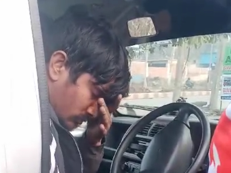 Thief Sleeps in a Car: చోరీకి వచ్చి.. కారులో గుర్రుపెట్టిన దొంగ!