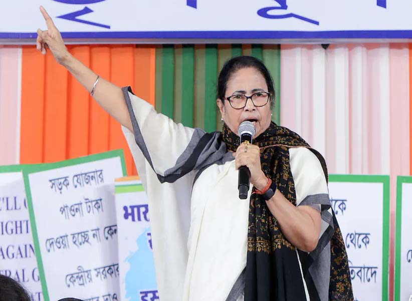 Mamata Banerjee Slams Congress | ‘కాంగ్రెస్‌కు లోక్‌సభ ఎన్నికల్లో 40 సీట్లు రావడం కూడా కష్టమే.. దమ్ముంటే బిజేపీ అధికార రాష్ట్రాల్లో పోటీచేయాలి’