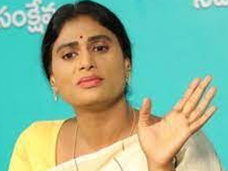 Sharmila Fires on AP Police: ఏపీ పోలీసులపై షర్మిల మండిపాటు.. సత్తెనపల్లి ఘటనపై వెంటనే స్పందించాలని డిమాండ్