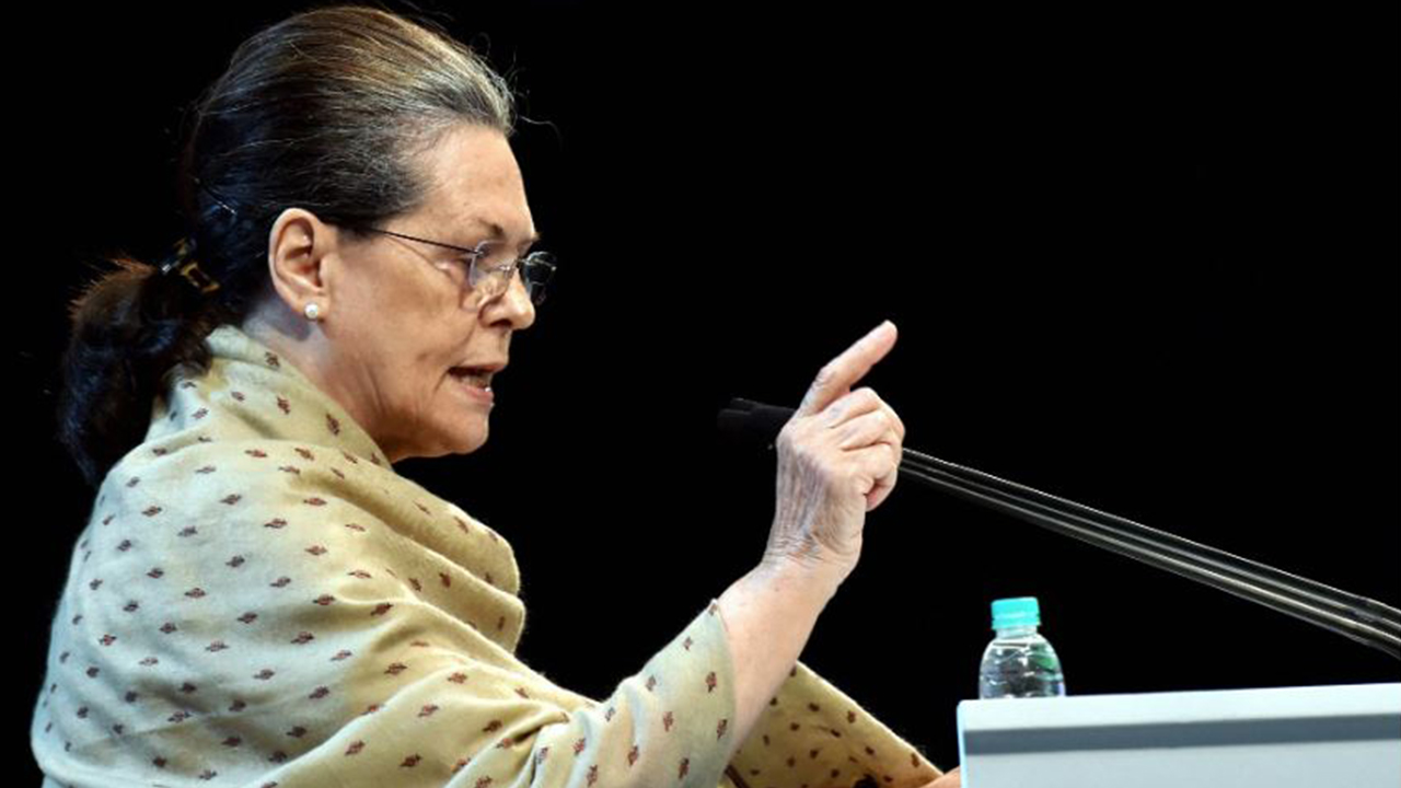 SONIAGANDHI ANGRY ON NDA GOVT ON ELECTORAL BONDA 