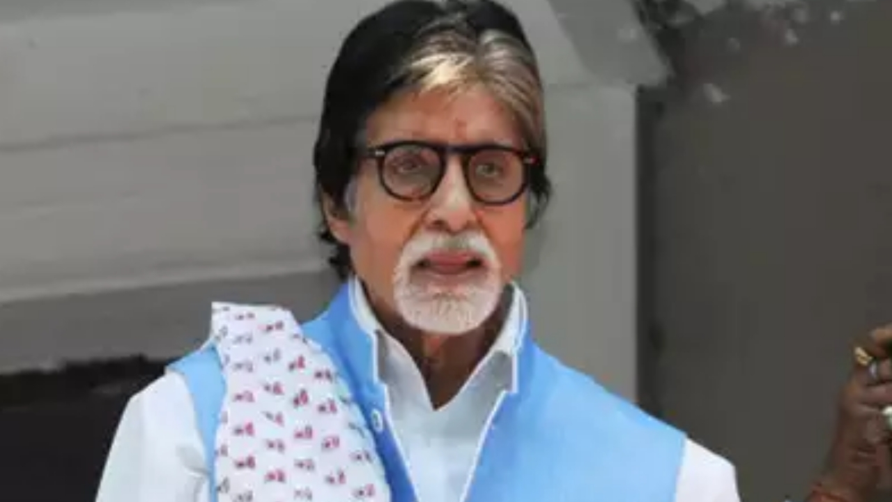 Amitabh Bachchan Hospitalised