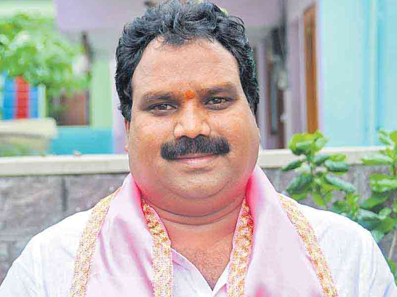 Telangana Politics: బీఆర్ఎస్‌కు షాక్.. బీజేపీలోకి మాజీ ఎమ్మెల్యే.. ఆ ఎంపీ సీటు కోసమేనా?