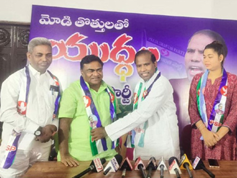 Babu Mohan : ప్రజాశాంతి పార్టీలో చేరిన బాబూమోహన్.. వరంగల్ నుంచి పోటీ..