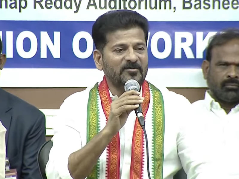 CM Revanth Reddy Speech: నిజాంకు నకలు కేసీఆర్.. తెలంగాణ ప్రజలకు స్వేచ్ఛను ఇచ్చాం!