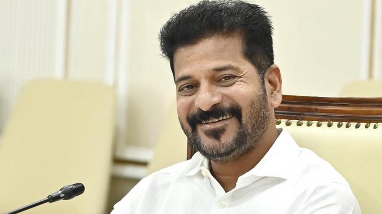 CM Revanth reddy visits Yadagirigutta