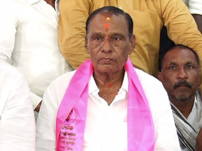 Ex MLA Madan Reddy: బీఆర్ఎస్‌కు మరో షాక్.. నావల్ల కావడం లేదంటున్న ఆ నేత..!