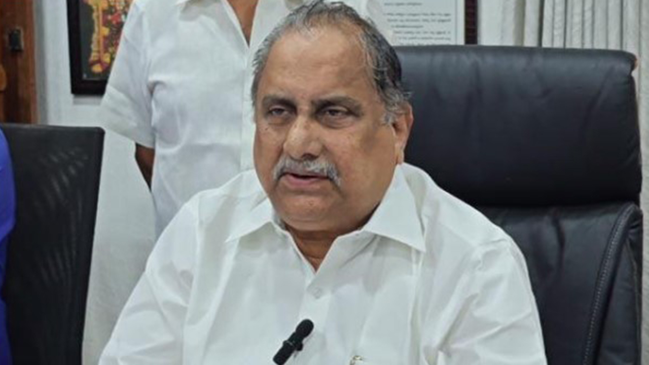 Mudragada Padmanabham To Join YSRCP