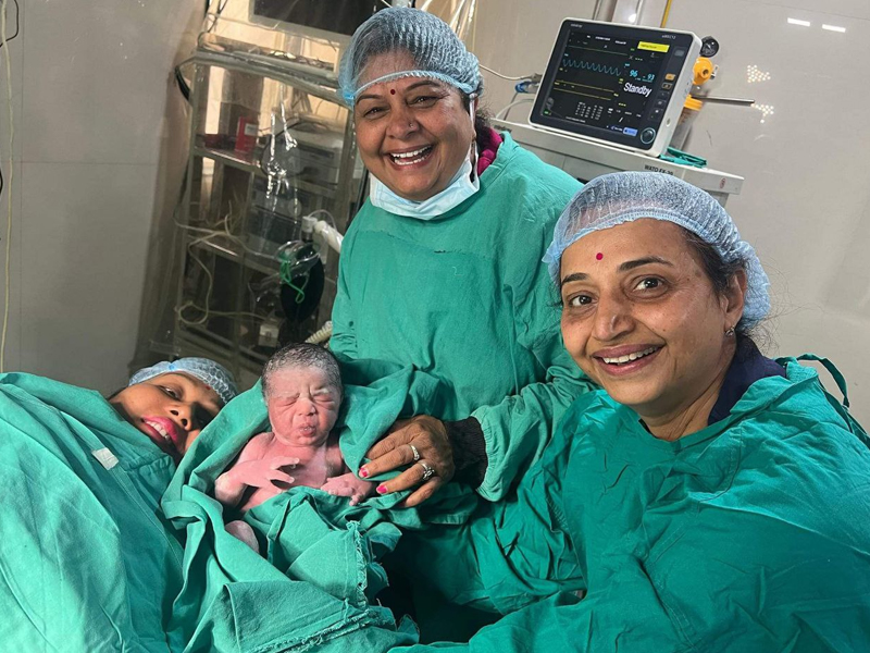 Bhajan In Operation Theater: నాన‌మ్మ శివభజన వింటూ .. త‌ల్లి గ‌ర్భం నుంచి బ‌య‌ట‌కొచ్చిన మ‌నువ‌డు