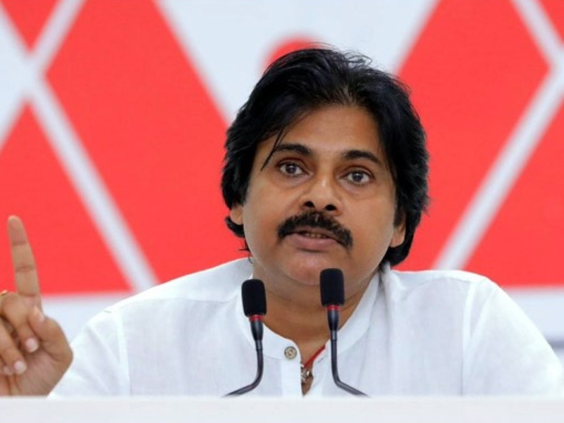 Pawan Kalyan Comments Grandhi Srinivas: రౌడీ చేతిలో భీమవరం బందీ.. వైసీపీ ఎమ్మెల్యేను ఓడించాలని పవన్ కల్యాణ్ పిలుపు