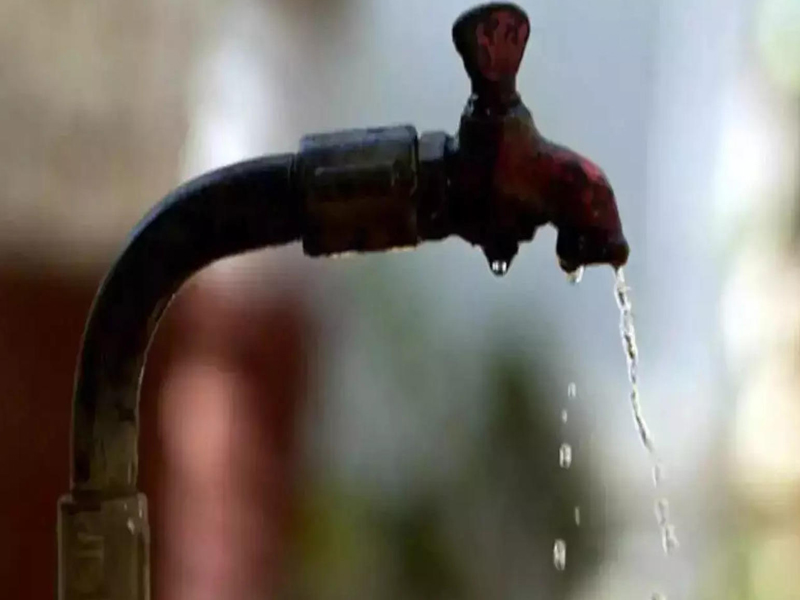 Water Crisis in Hyderabad: బెంగళూరులో అప్పుడే నీటి కష్టాలు.. తెలంగాణలోనూ అదే పరిస్థితి వస్తుందా..?