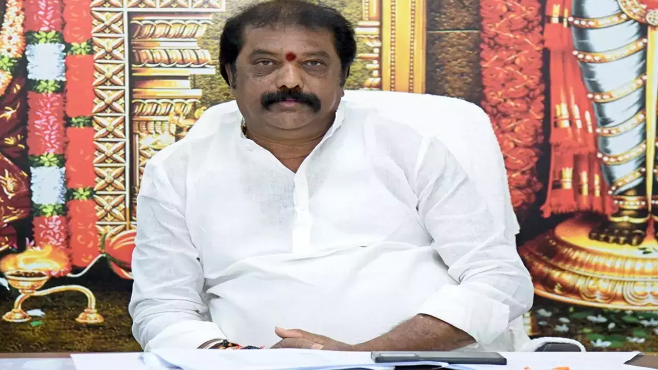 BIG Shock To YCP Gummanur Quits Party 