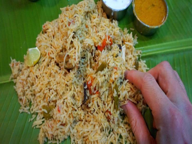 Ring In Biryani: బిర్యానీలో ఉంగరం.. తింటుండగా ప్రత్యక్షం.. కంగుతిన్న కస్టమర్