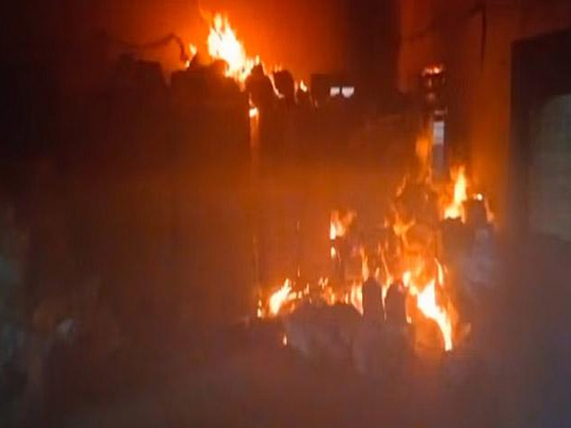 Lucknow Cylinder Blast: ఉత్తరప్రదేశ్ లో ఘోర అగ్ని ప్రమాదం.. ఐదుగురు సజీవ దహనం