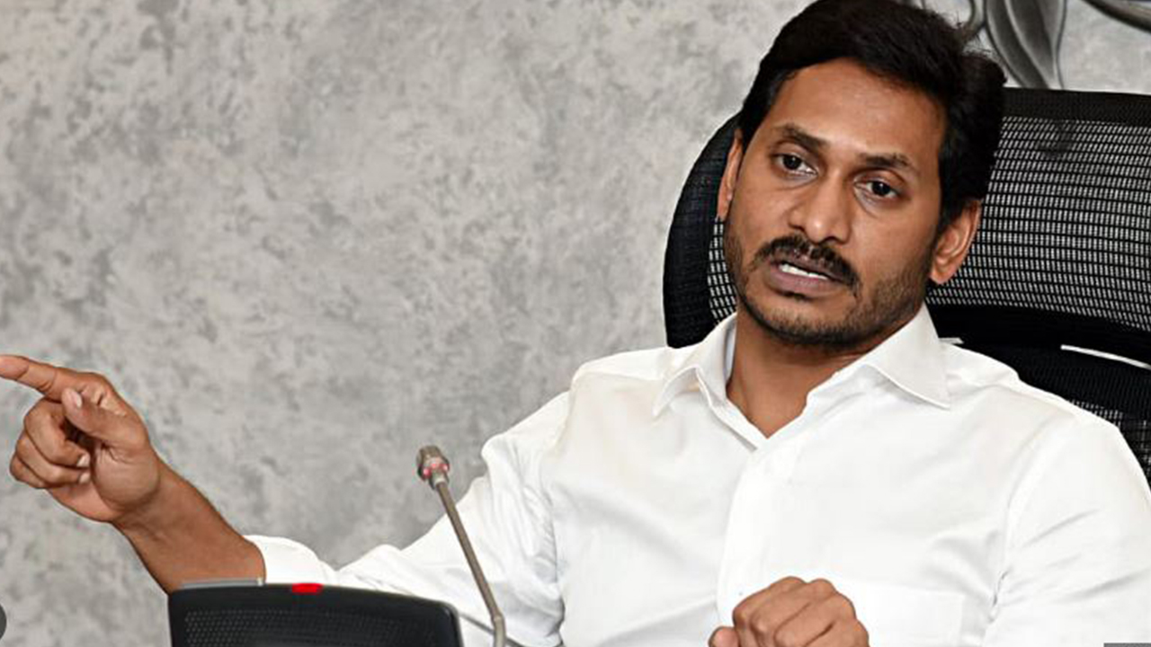 Another shock to Jagan: జగన్‌కు దెబ్బ మీద దెబ్బ!